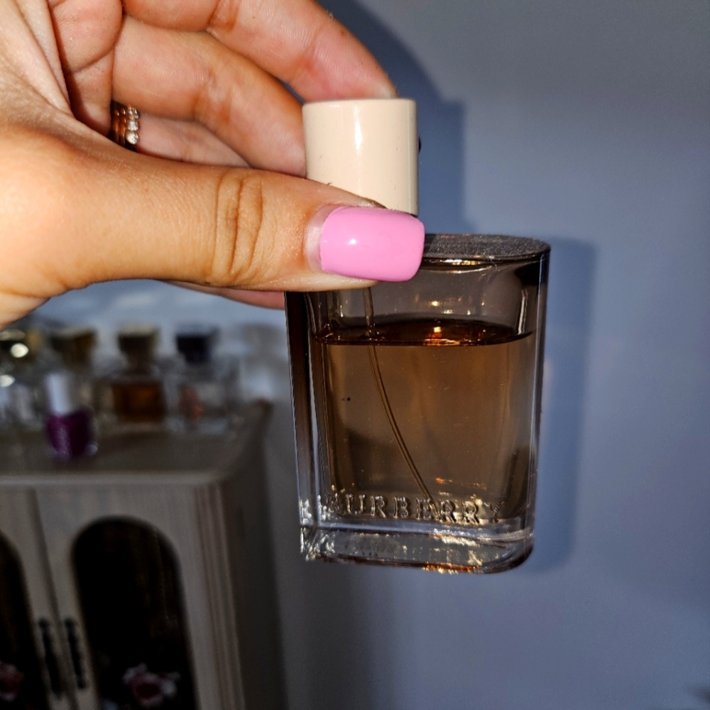 Burberry Her intense